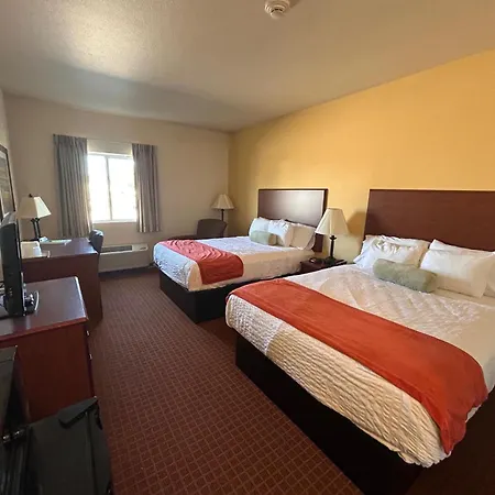 Park View Inn & Suites Hoisington Near Great Bend Exterior foto
