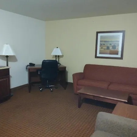 Park View Inn & Suites Hoisington Near Great Bend Exterior foto