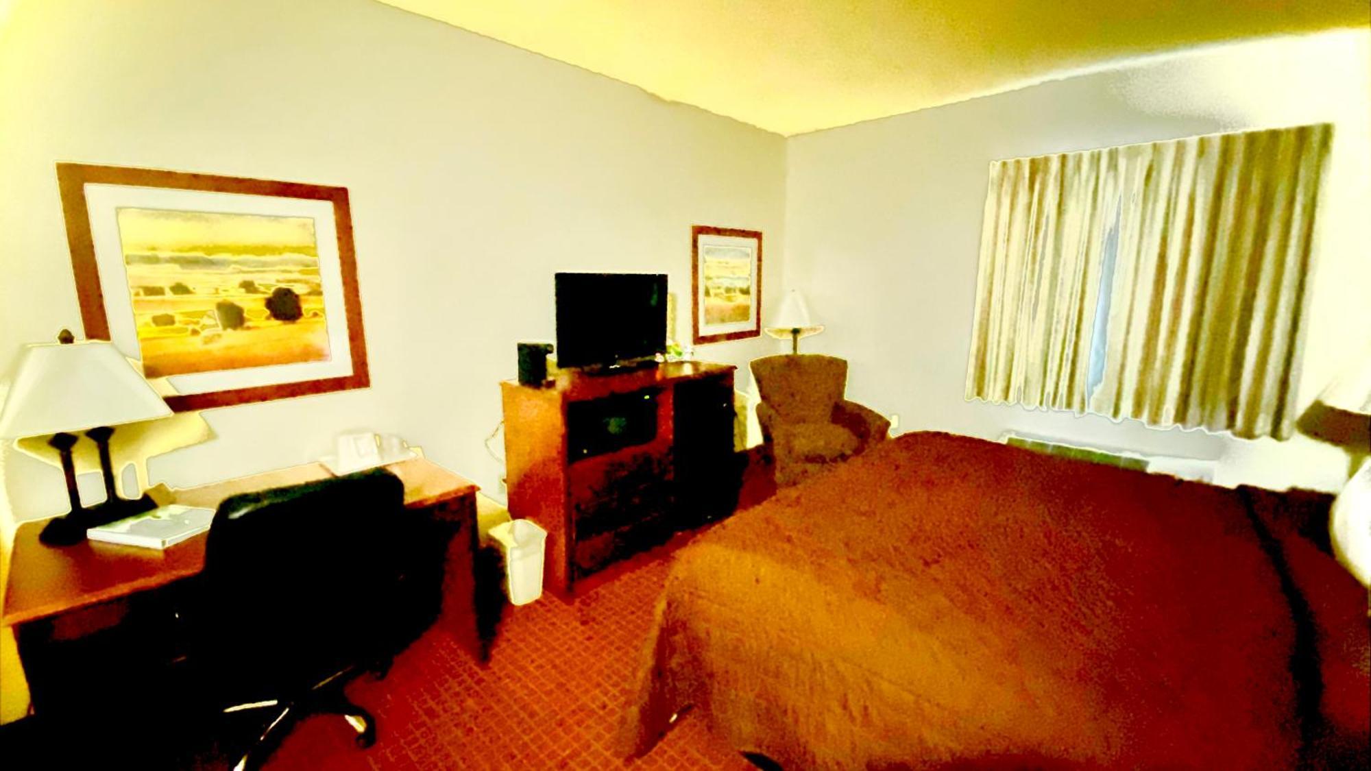 Park View & Near Great Bend 4* Hoisington